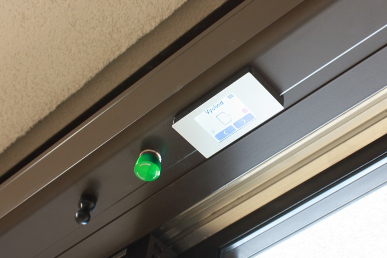 LCD dotykový přepínač k automatickým dveřím Spedos