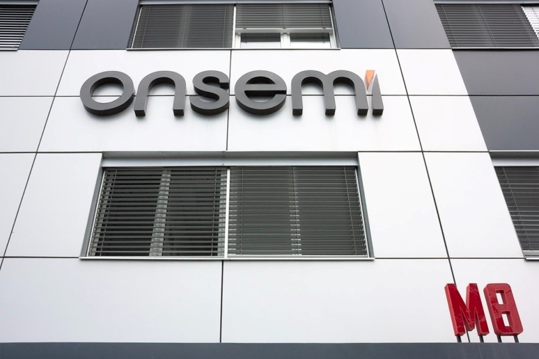 Automatické posuvné dveře SPEDOS pro ONSemi Rožnov