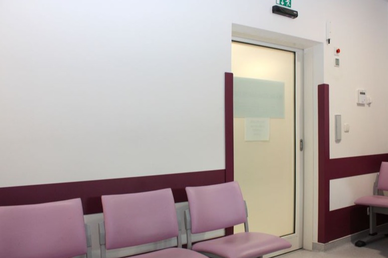 Fakultní nemocnice Plzeň - Automatické dveře SPEDOS