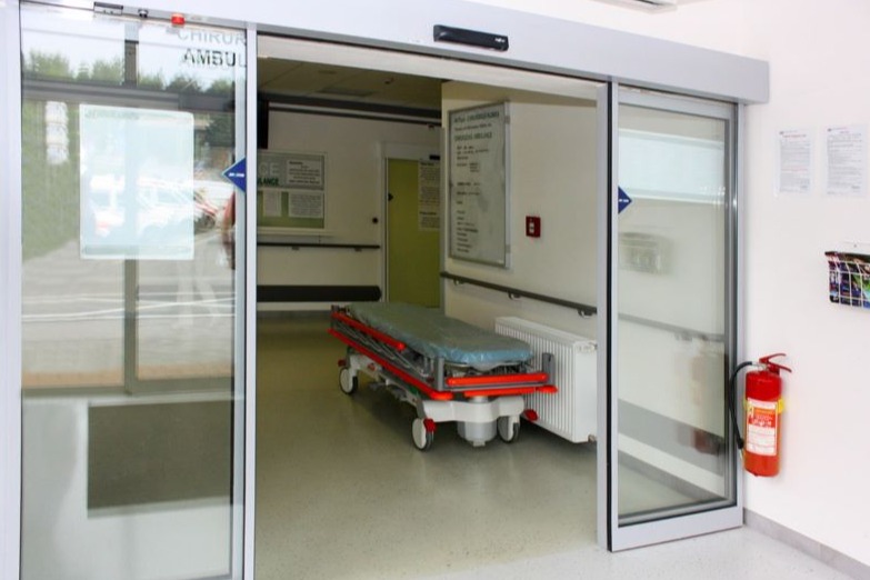 Fakultní nemocnice Plzeň - Automatické dveře SPEDOS